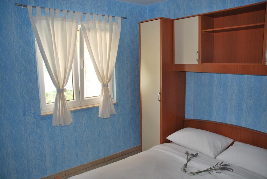 Villa Lunaris Maslinica Bagian luar foto