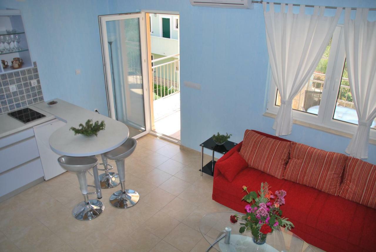 Villa Lunaris Maslinica Bagian luar foto
